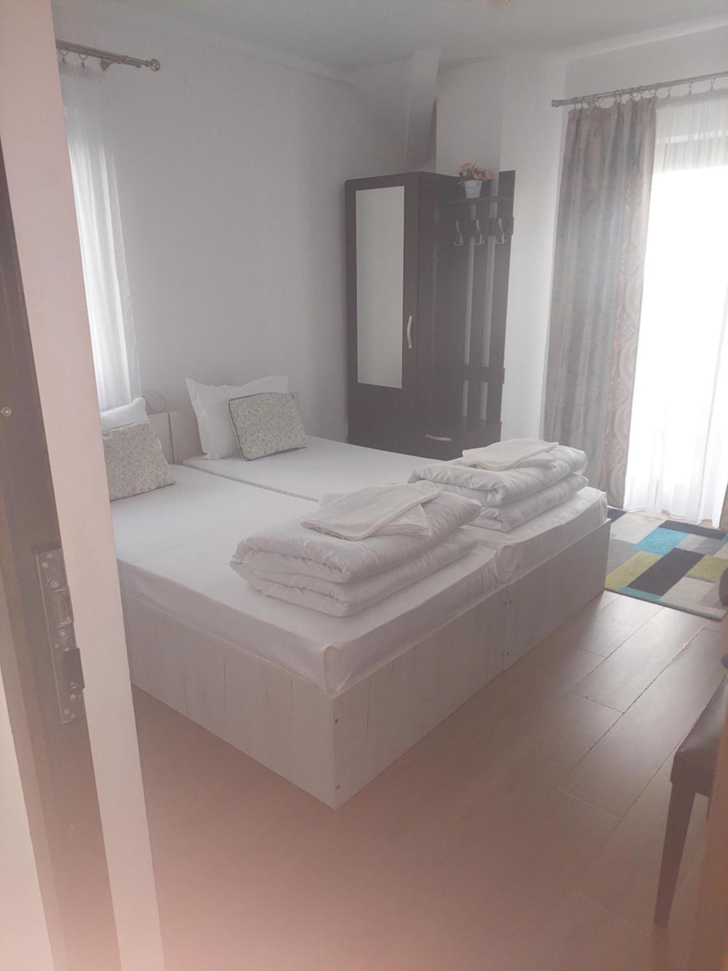 Pensiunea Lucian Baltati Habitación foto